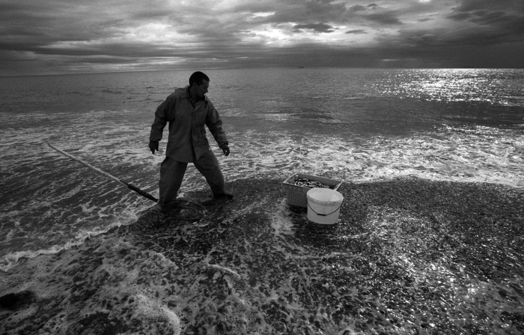 "Gone with the sea" (or Prisoners at the sea)
Photographic project by Oleg Klimov
Sakhalin island and Kamchatka region.
For M magazine.
August-October 2007

