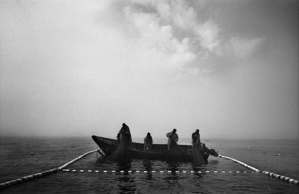 "Gone with the sea" (or Prisoners at the sea)
Photographic project by Oleg Klimov
Sakhalin island and Kamchatka region.
For M magazine.
August-October 2007
